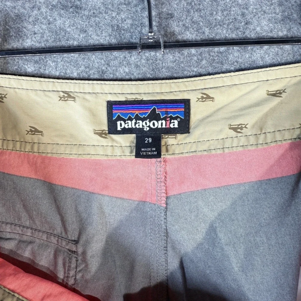 Patagonia Mens Swim Trunks‎ Board Shorts Striped Gray Coral Size 29